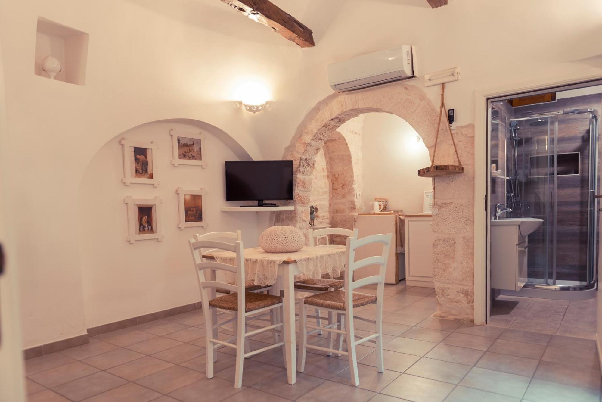 Bed and Breakfast Trulli Antichi Mestieri - Widespread Trulli In The Historic Center Альберобелло Экстерьер фото