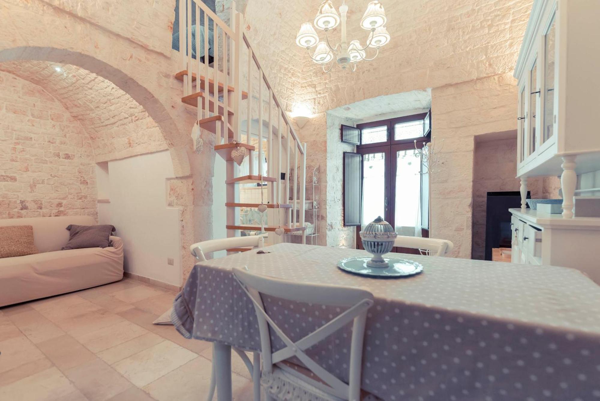 Bed and Breakfast Trulli Antichi Mestieri - Widespread Trulli In The Historic Center Альберобелло Экстерьер фото