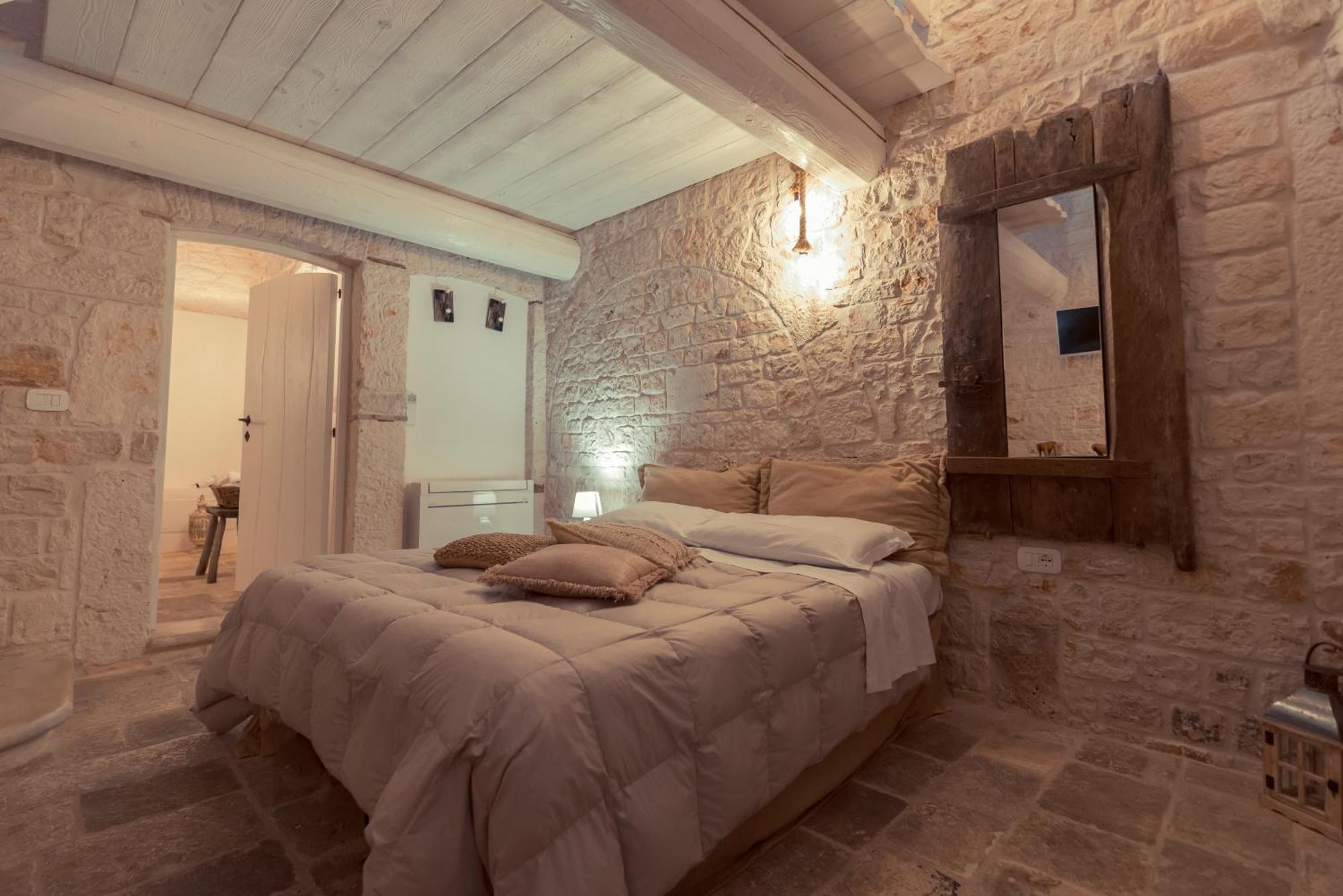Bed and Breakfast Trulli Antichi Mestieri - Widespread Trulli In The Historic Center Альберобелло Экстерьер фото