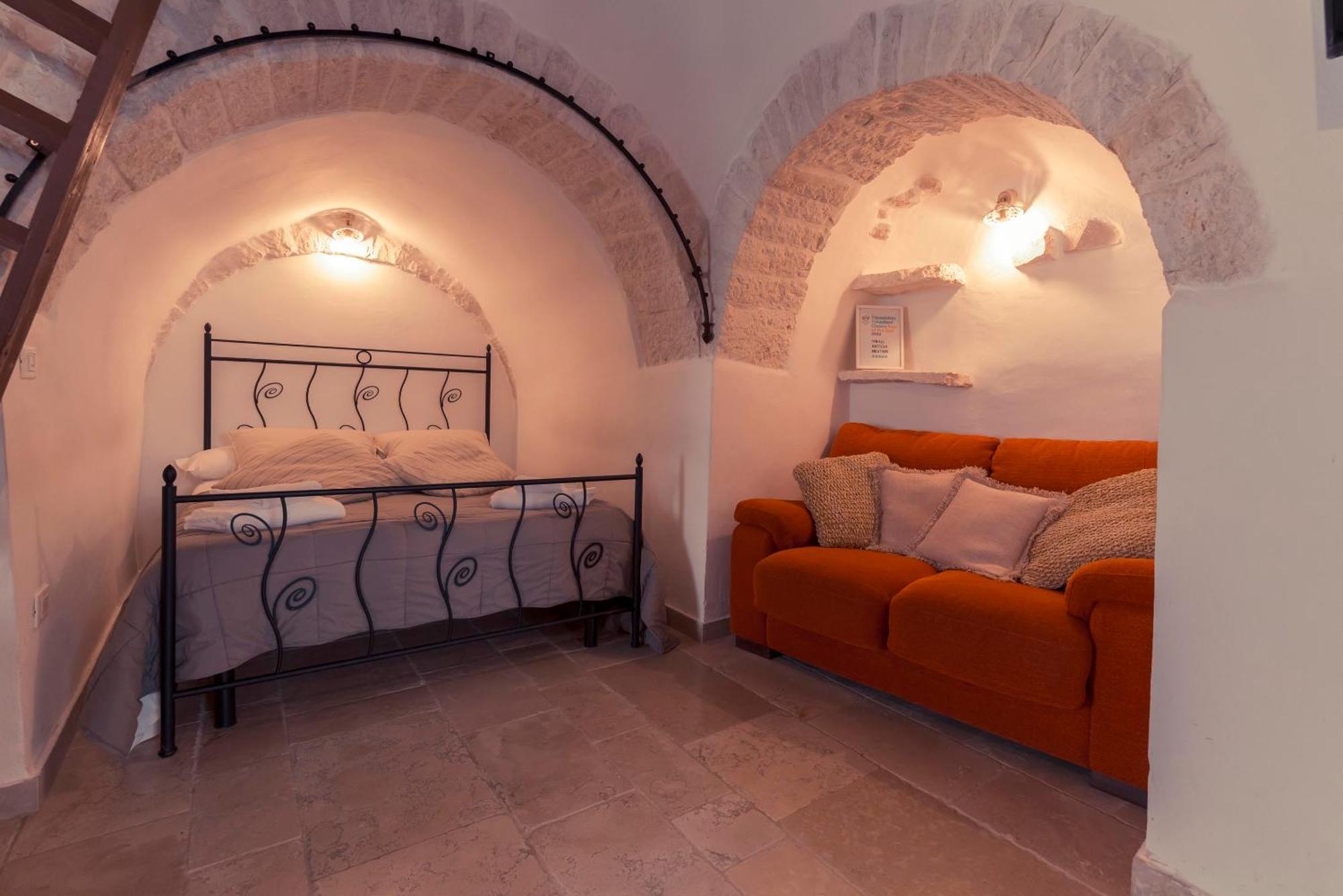 Bed and Breakfast Trulli Antichi Mestieri - Widespread Trulli In The Historic Center Альберобелло Экстерьер фото