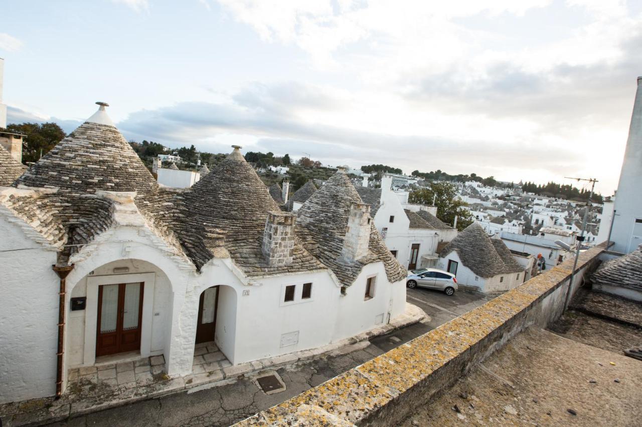 Trulli Antichi Mestieri - Widespread Trulli In The Historic Center Альберобелло Экстерьер фото